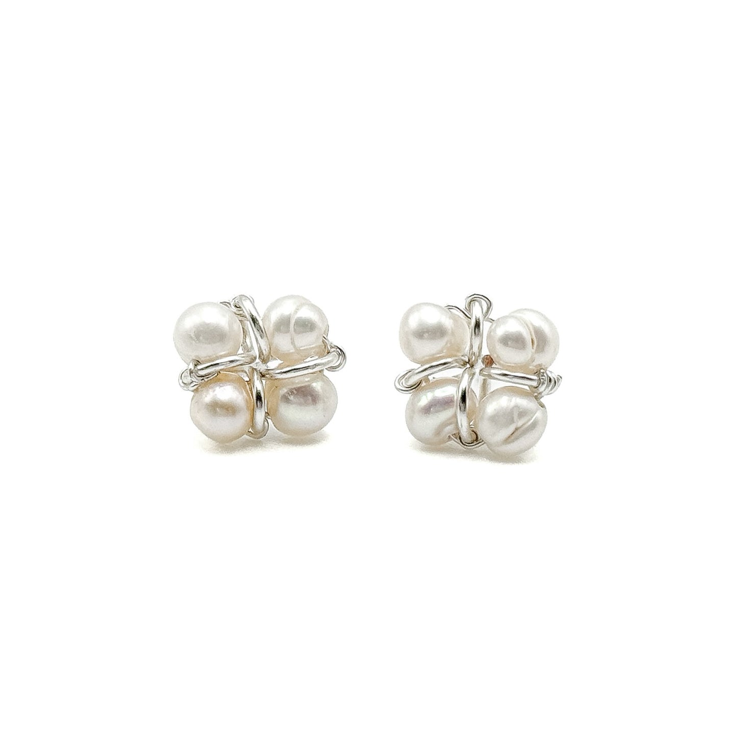 Freshwater pearl silver stud earrings