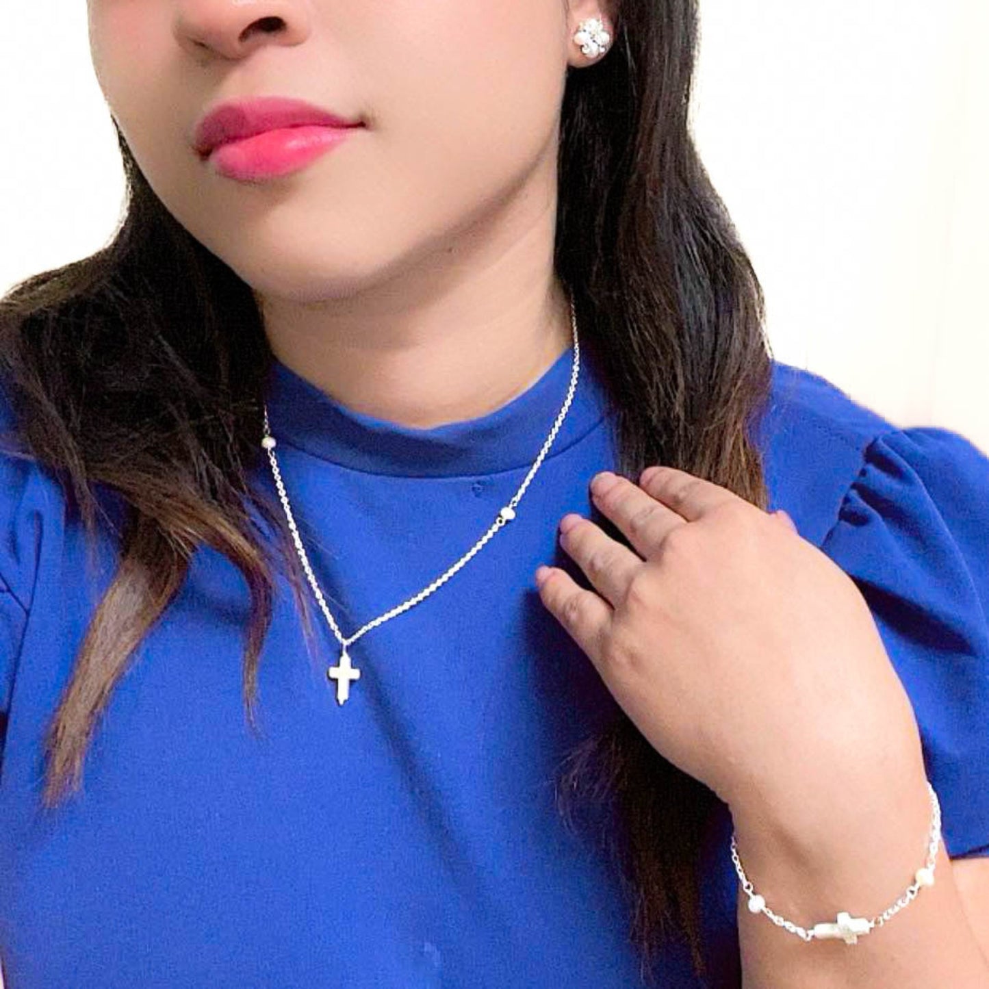 Pearl silver Artisan jewelry modeled