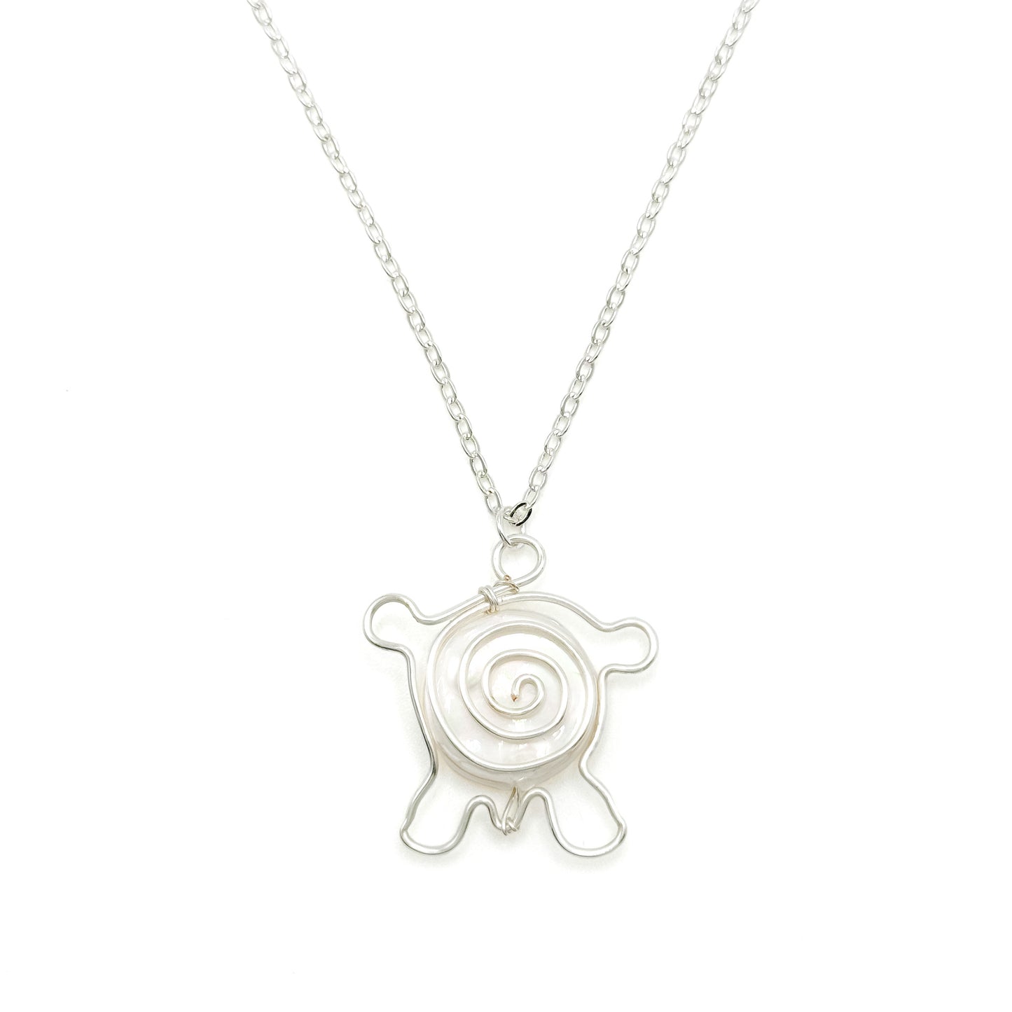 Mother of pearl silver turtle necklace