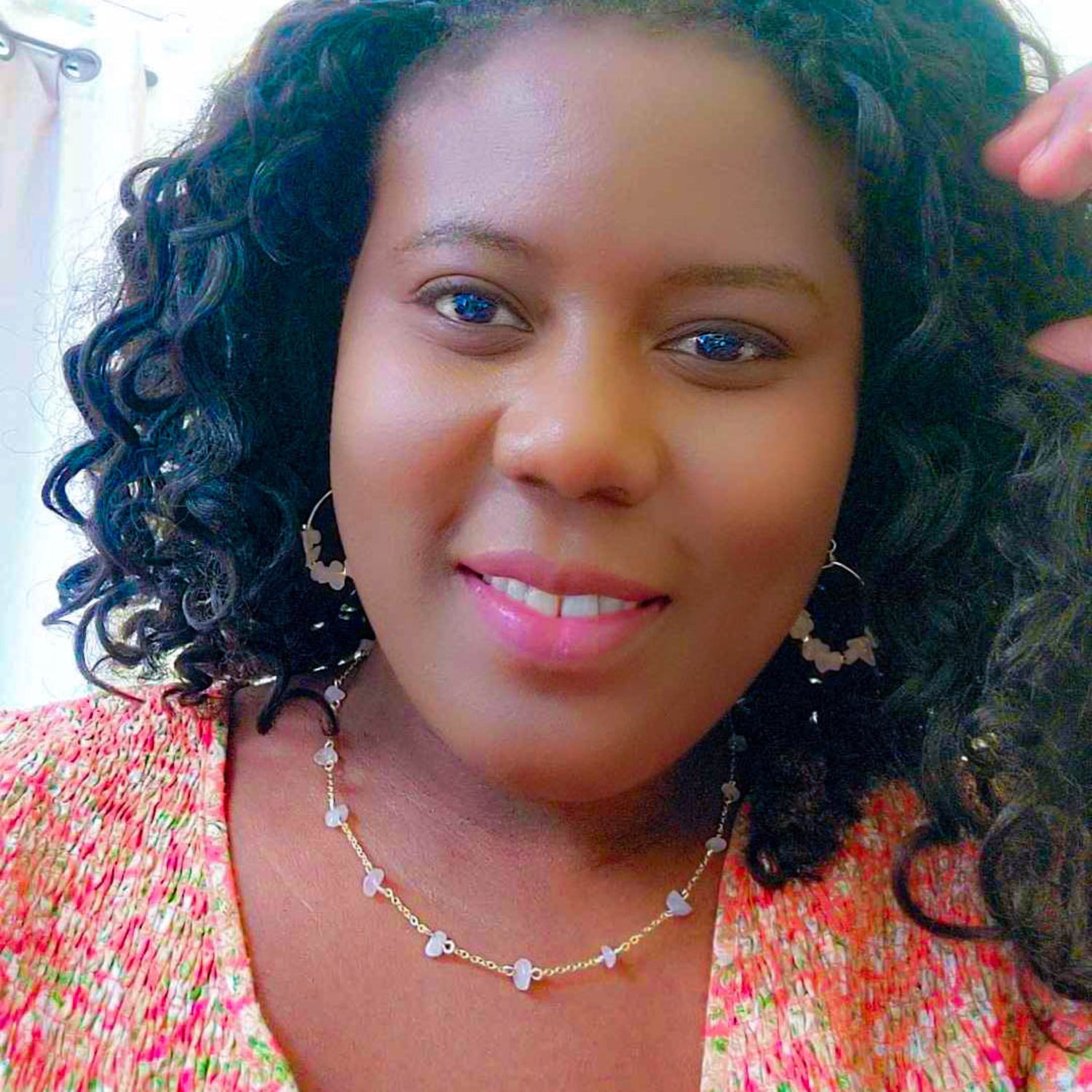 Pink gold Artisan necklace modeled