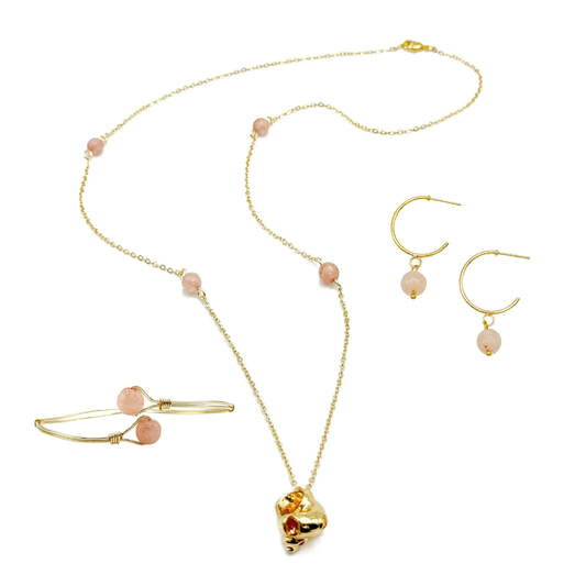 One Gift Can Change A Life: Conch Shell Gift Set