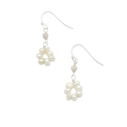 Pearl flower dainty earrings