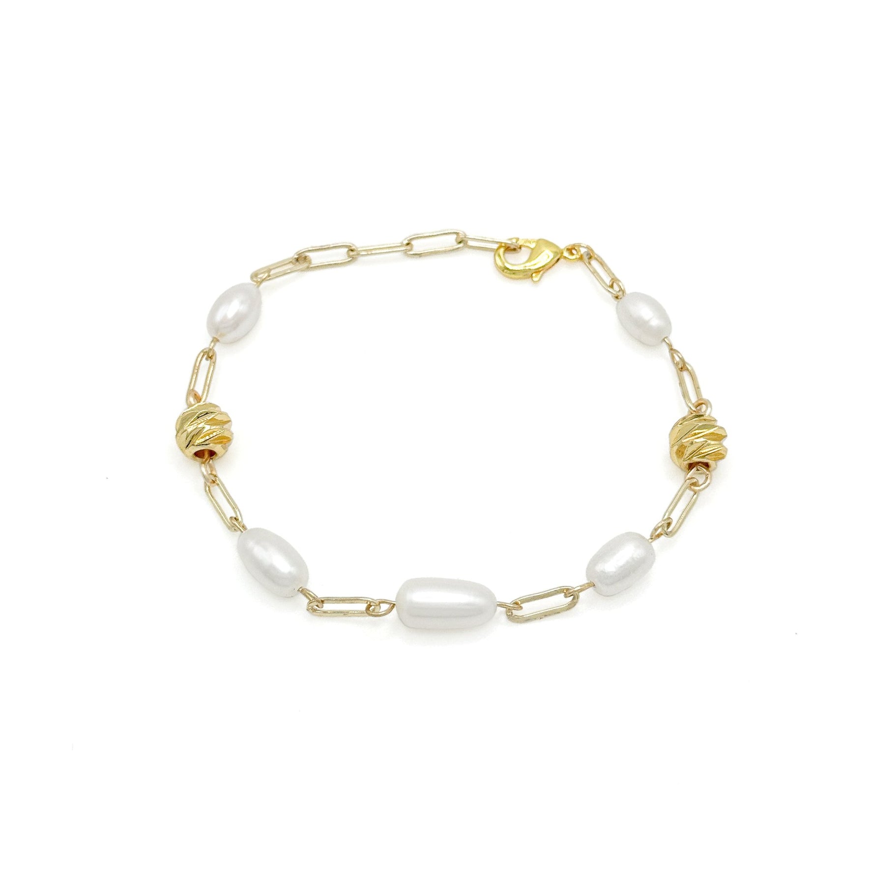 Pearl gold paperclip chain bracelet