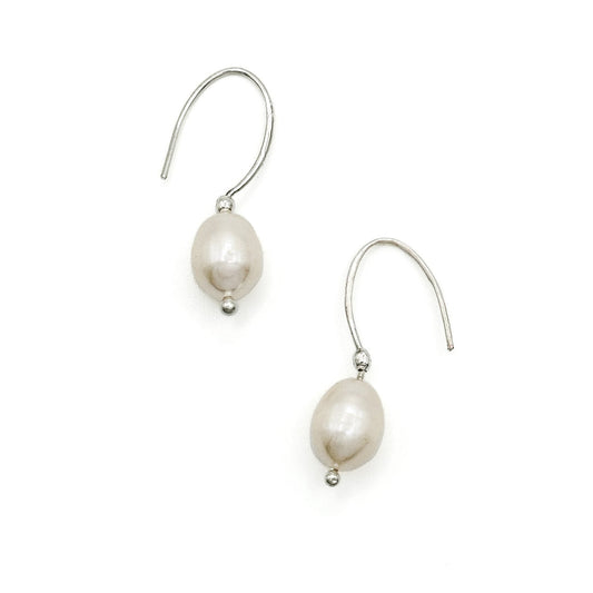 Pearl drop silver earrings