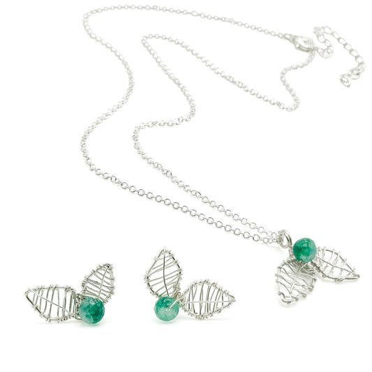 One Gift Can Change A Life: Holly Gift Set