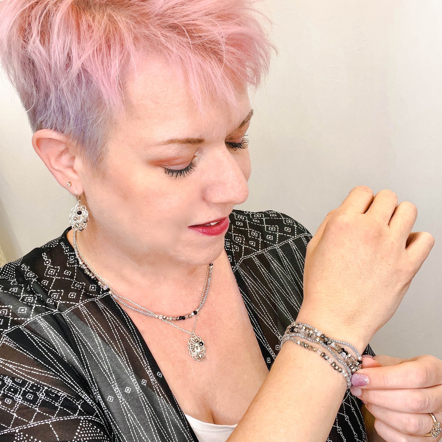 Dianthus bracelet