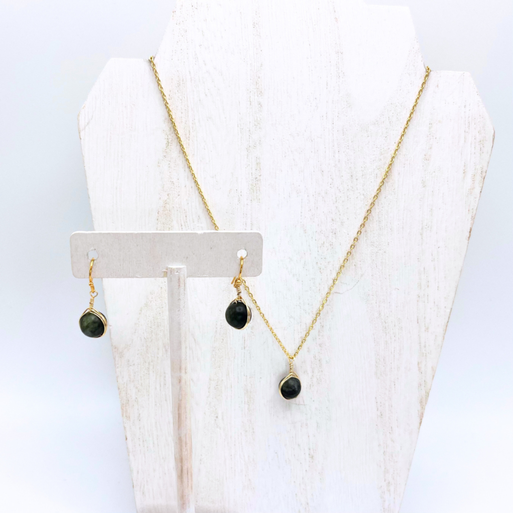 Green jade gold jewelry