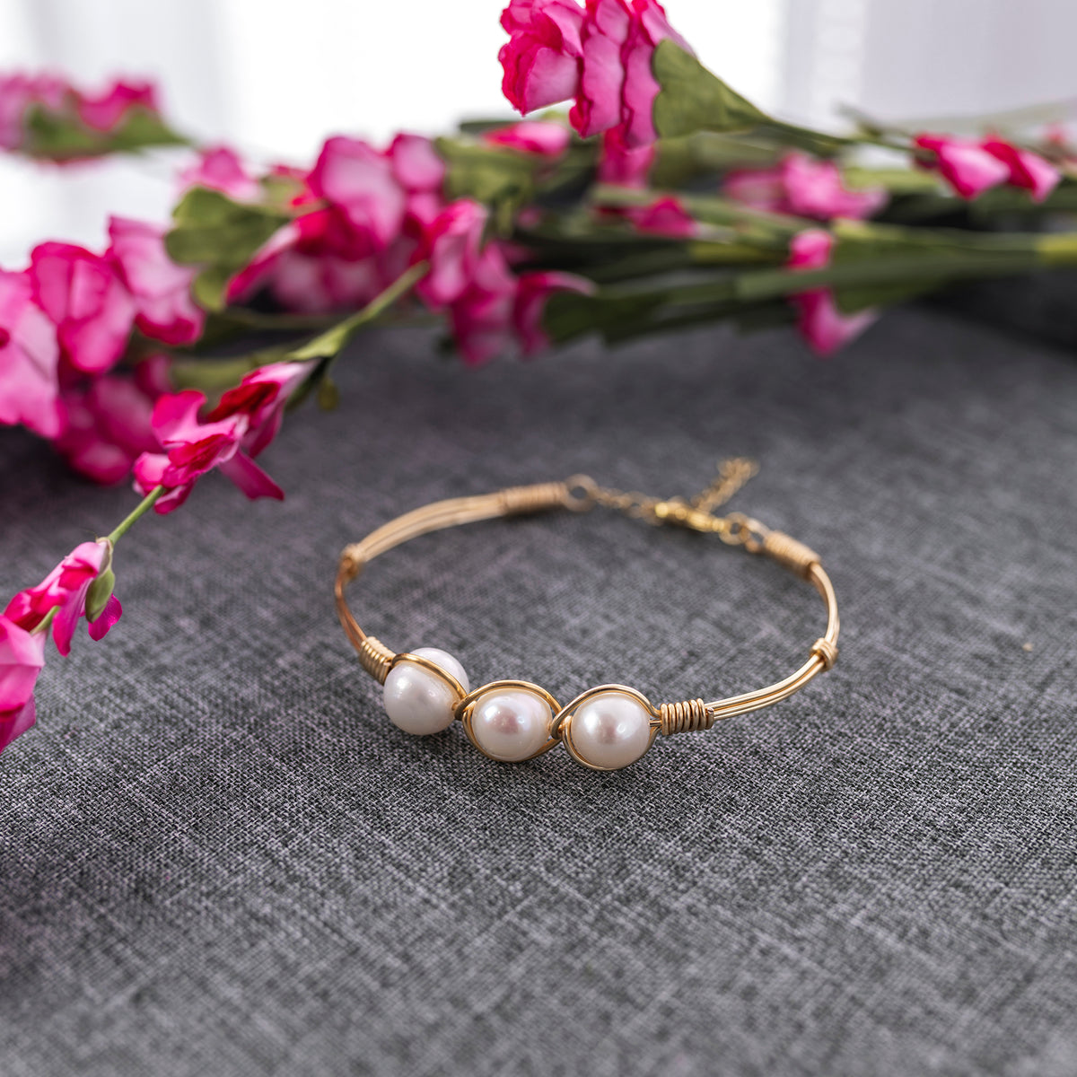 Perla gold bracelet