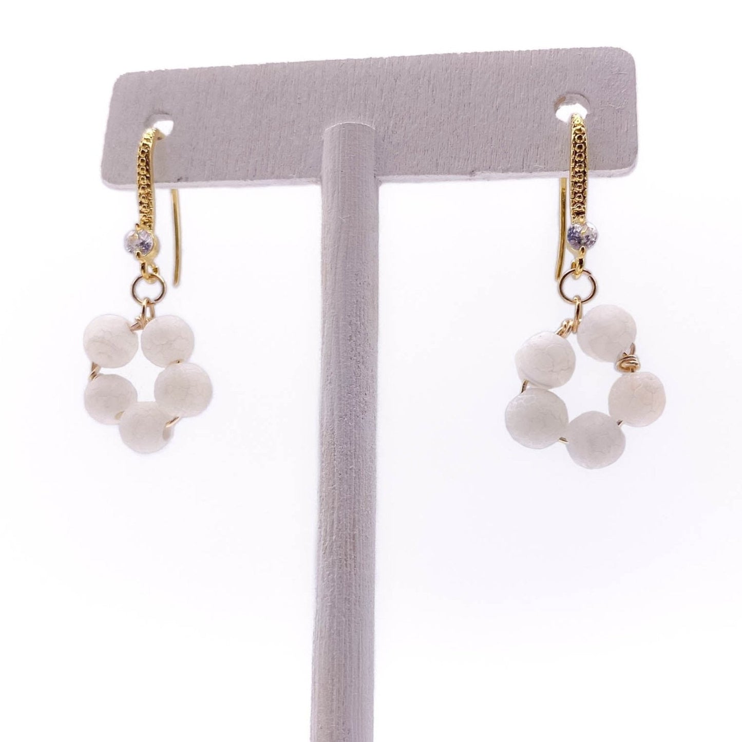 White agate gold earrings