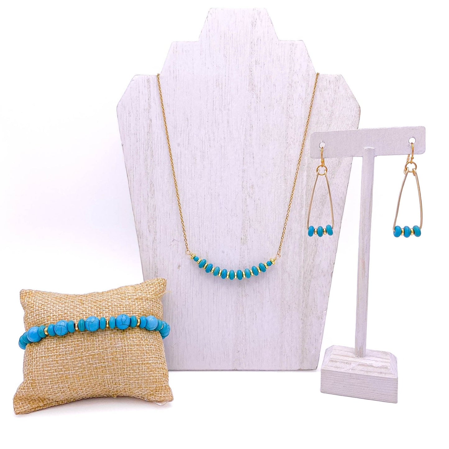 Turquoise gold jewelry