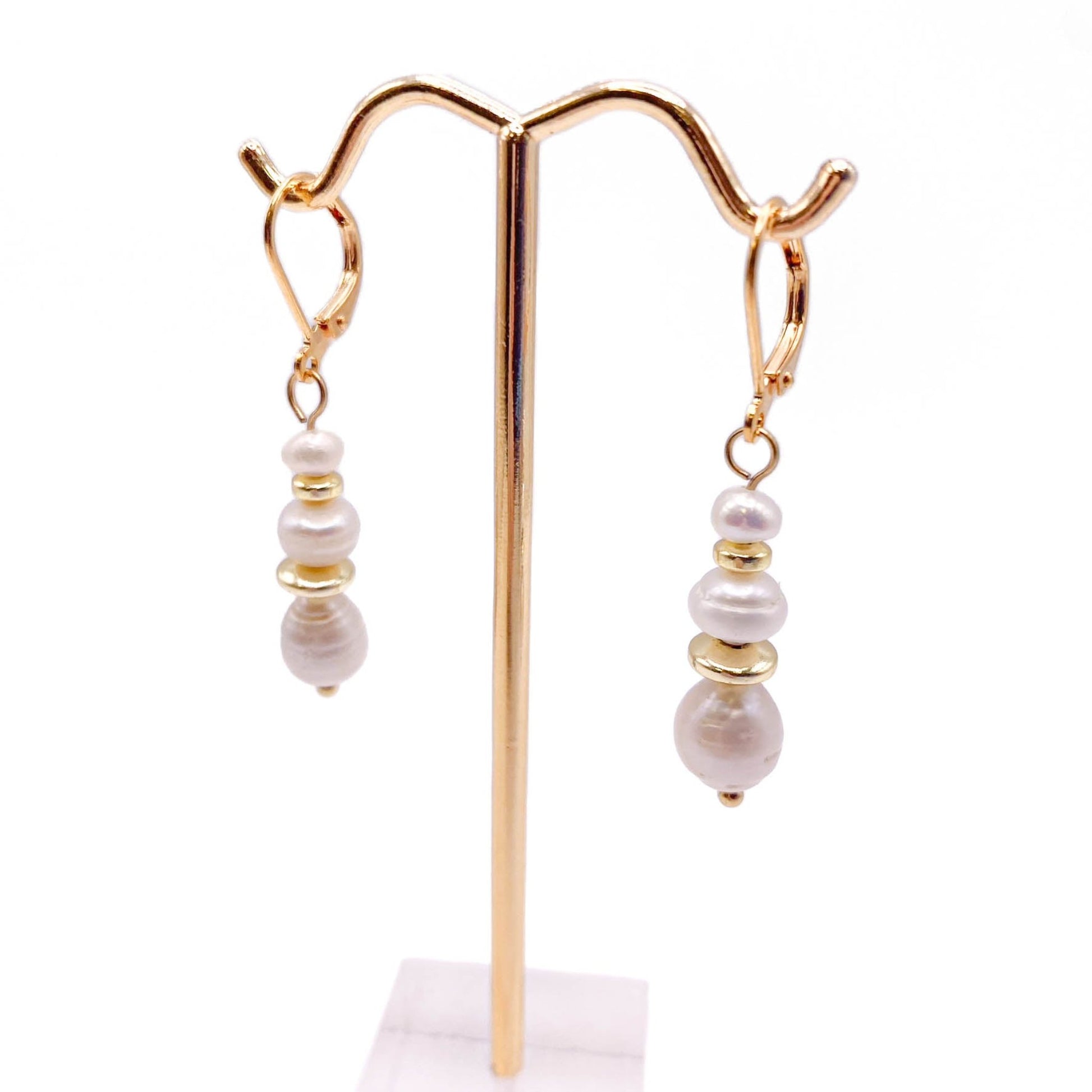 Pearl gold earrings