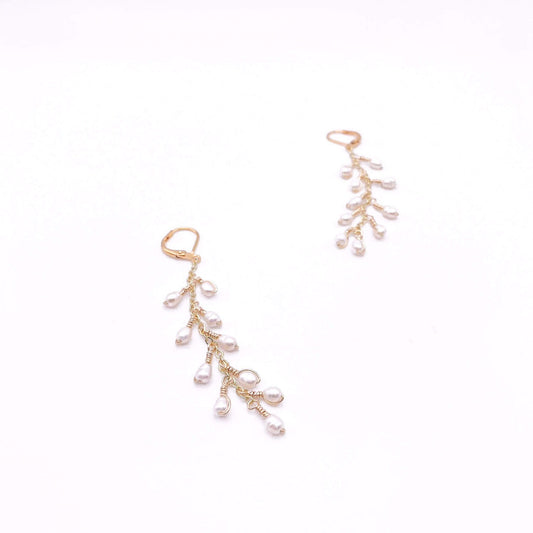 Pearl gold dangle earrings